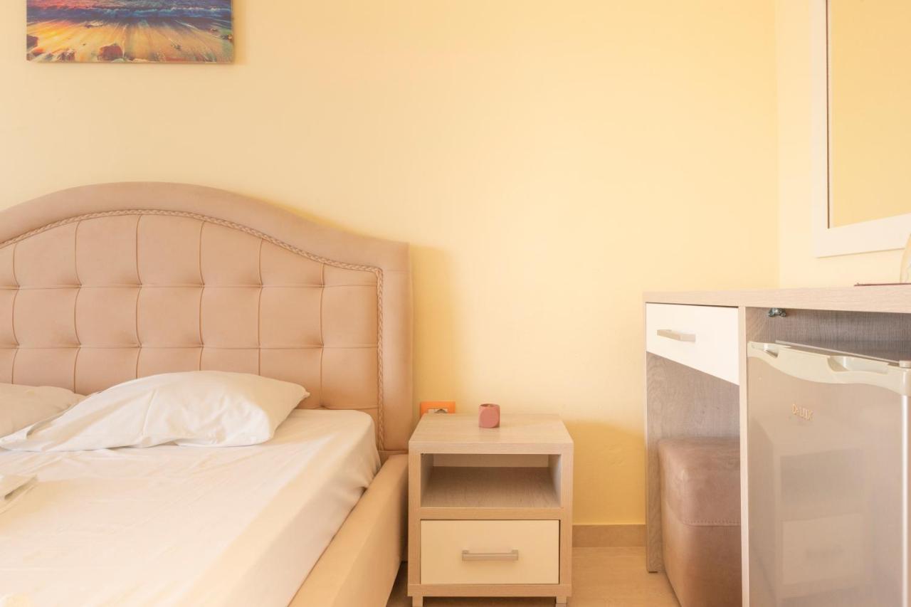 Hotel Mesun Himare Exterior foto
