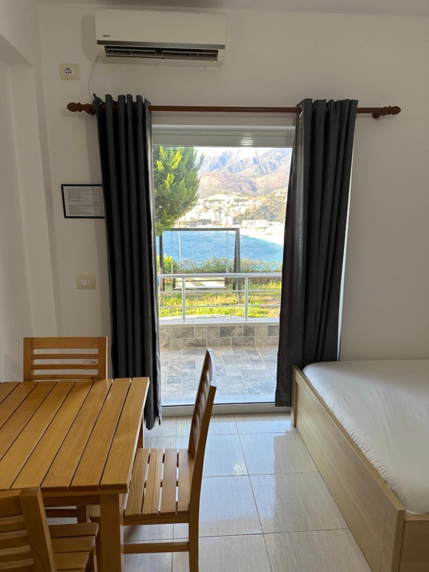 Hotel Mesun Himare Exterior foto