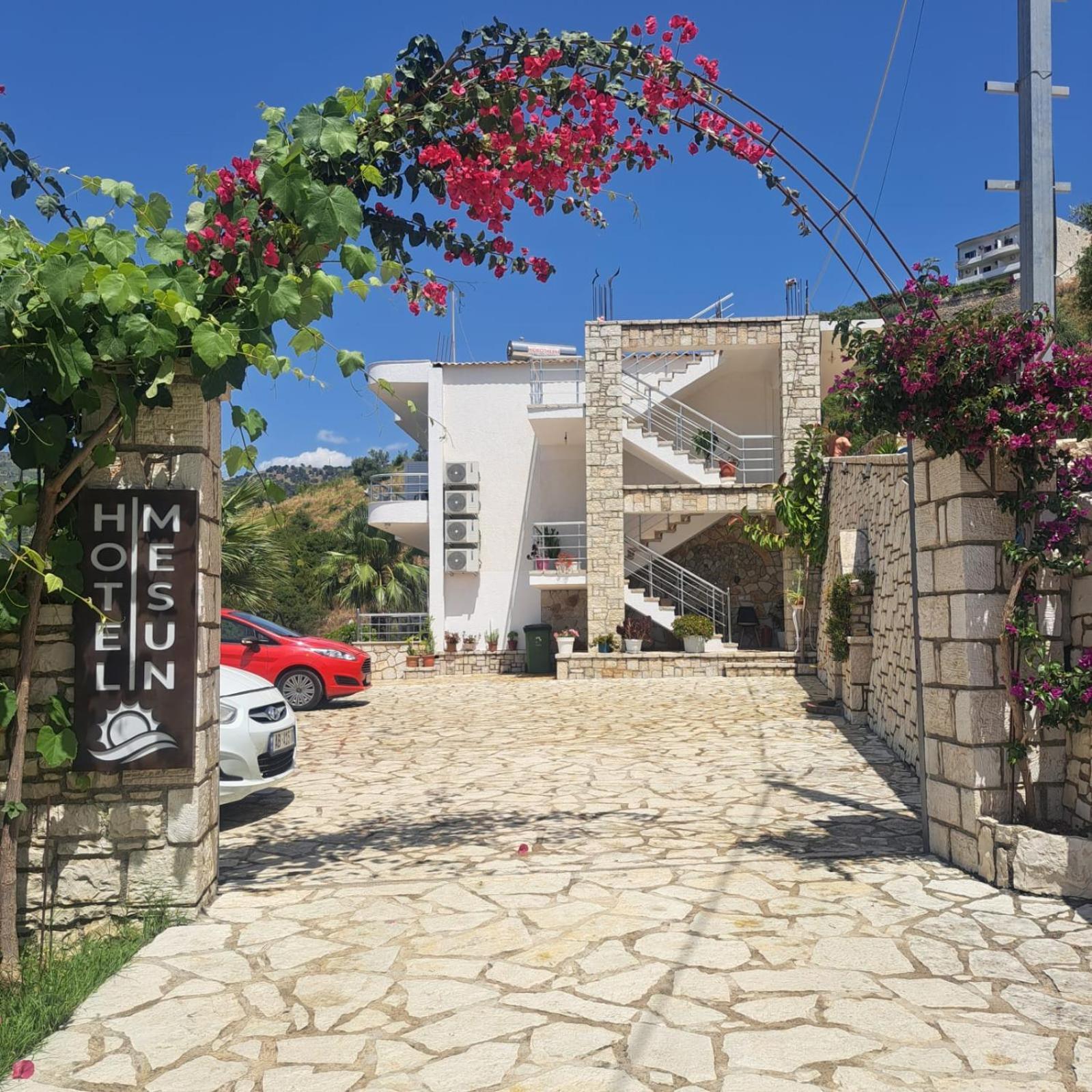 Hotel Mesun Himare Exterior foto