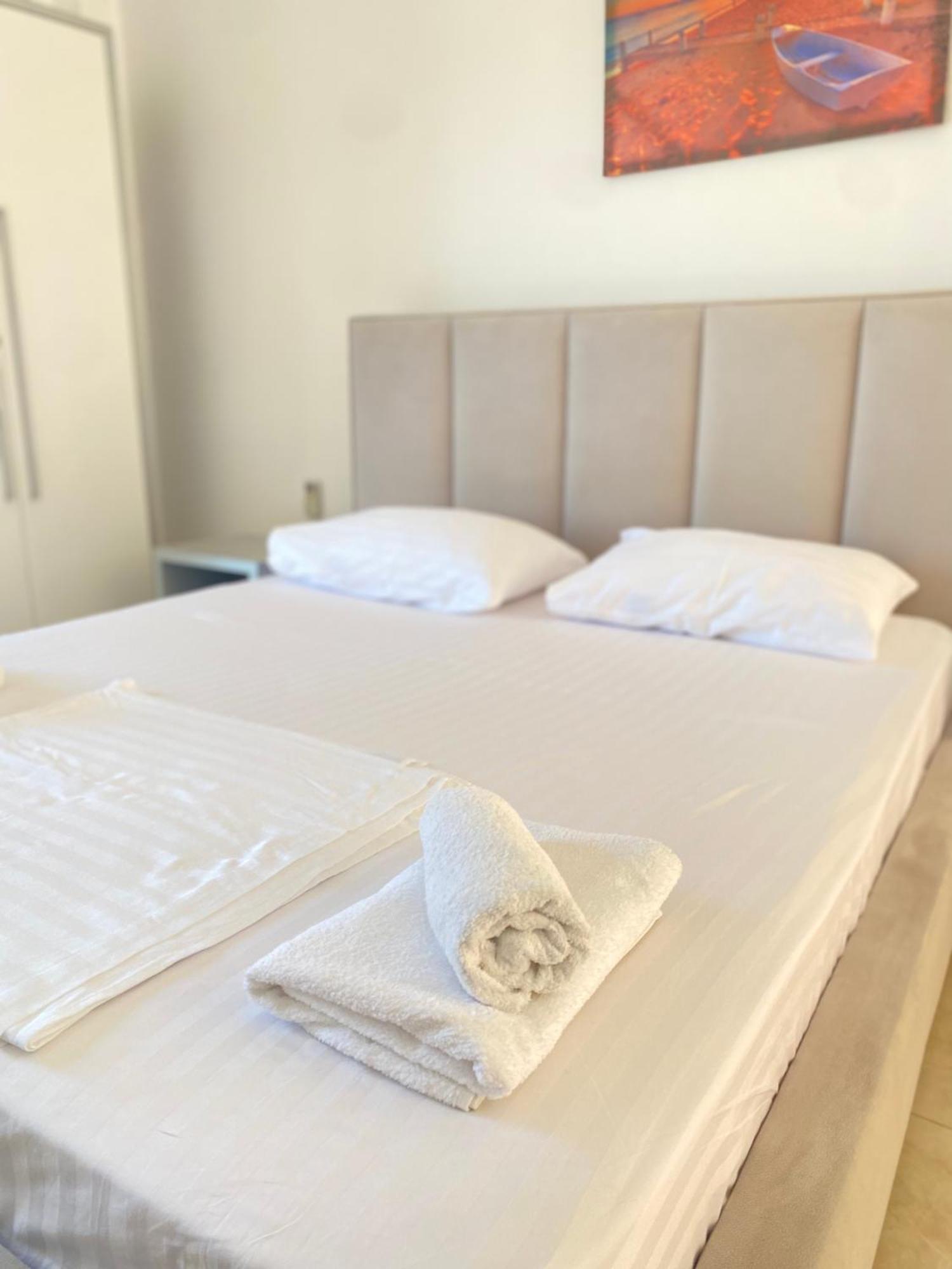 Hotel Mesun Himare Exterior foto