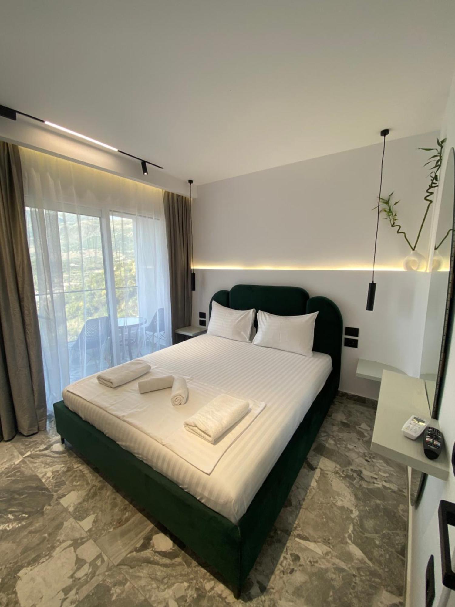 Hotel Mesun Himare Exterior foto