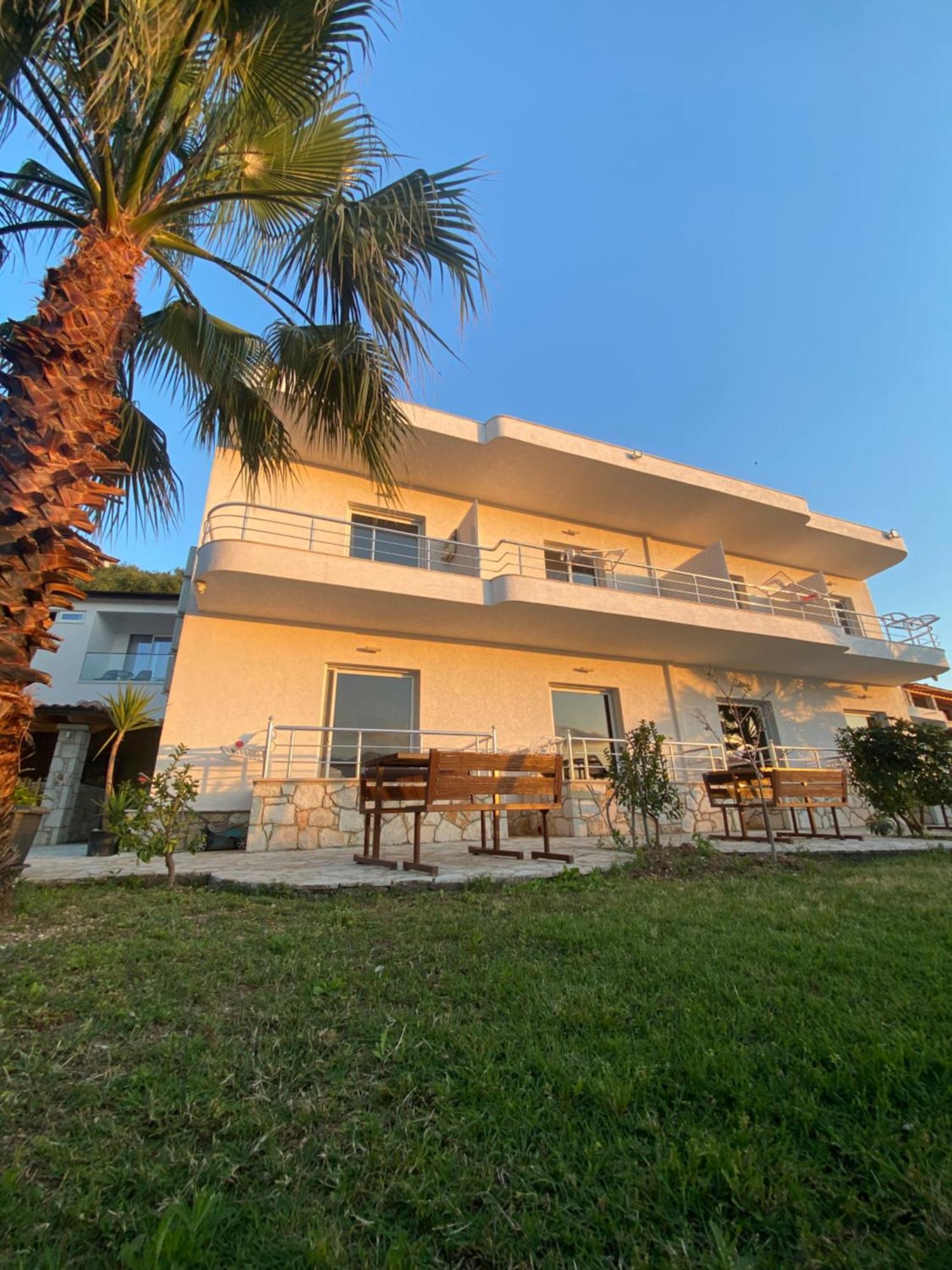 Hotel Mesun Himare Exterior foto