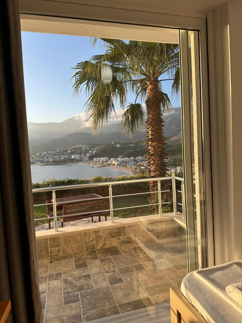 Hotel Mesun Himare Exterior foto