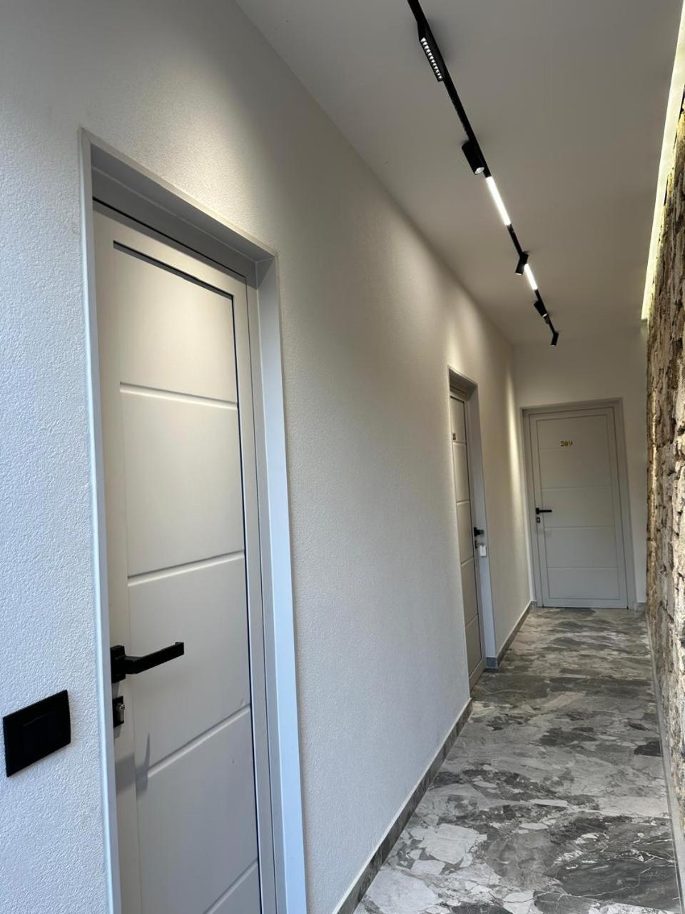 Hotel Mesun Himare Exterior foto