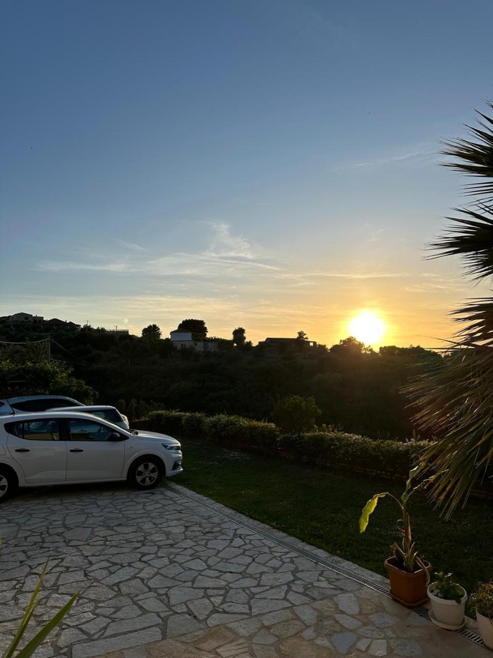 Hotel Mesun Himare Exterior foto