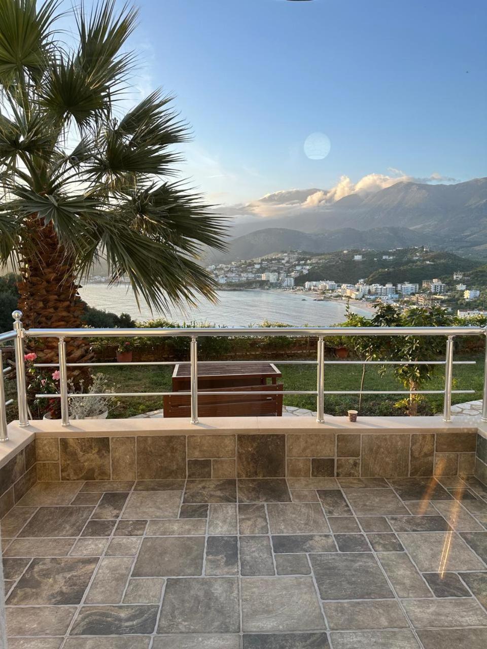 Hotel Mesun Himare Exterior foto