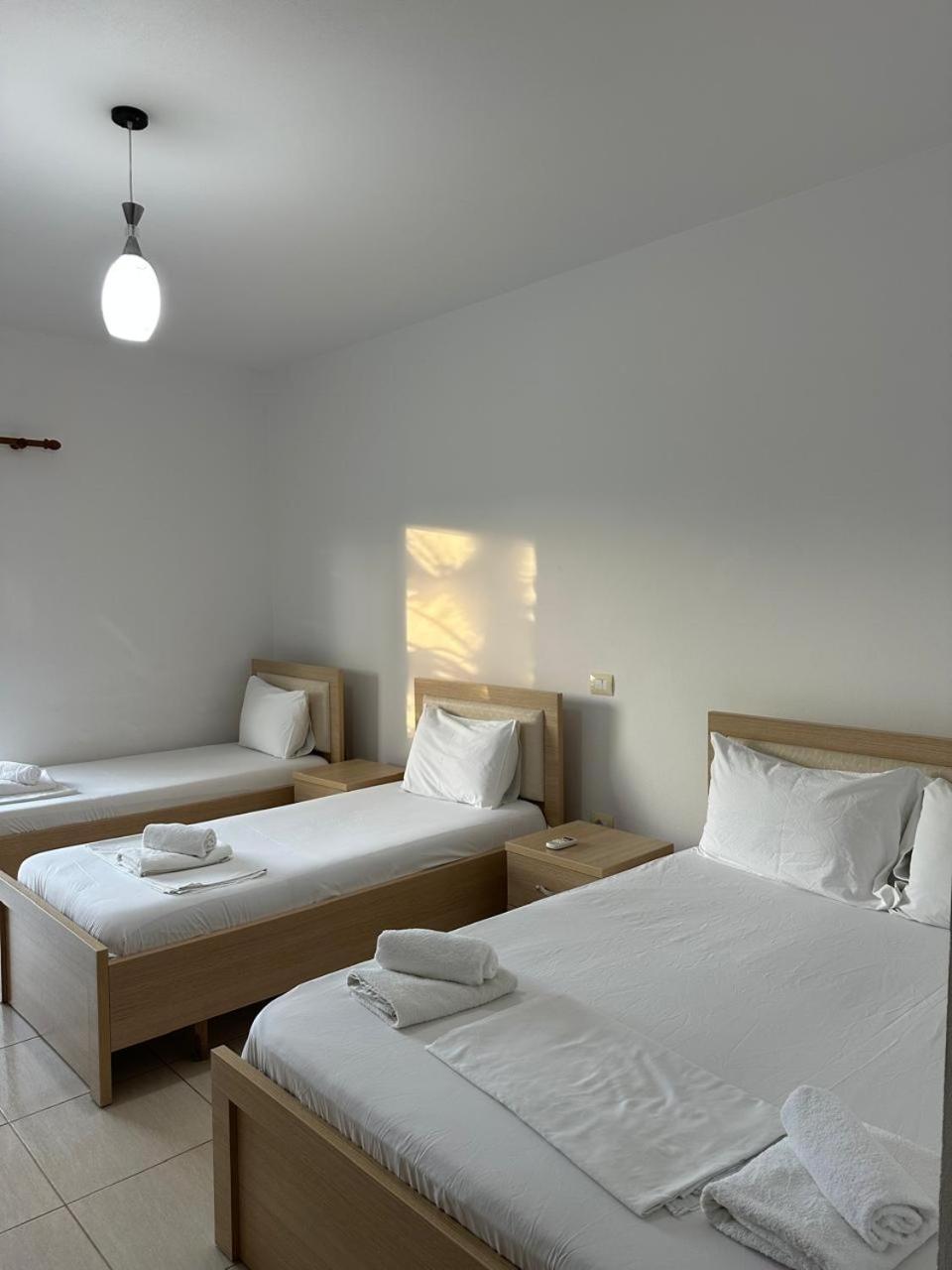 Hotel Mesun Himare Exterior foto