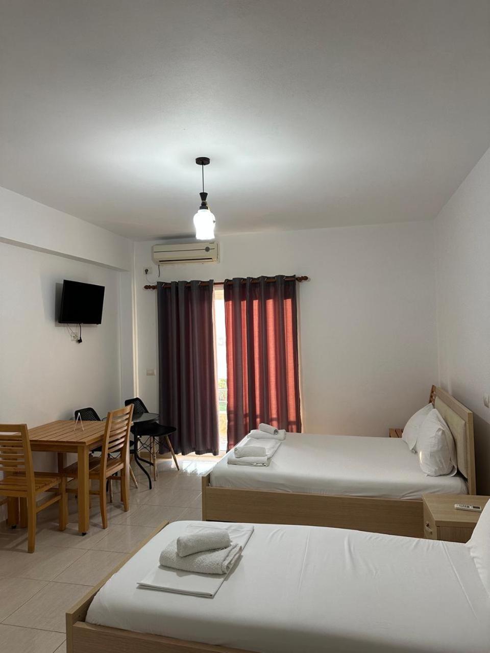 Hotel Mesun Himare Exterior foto